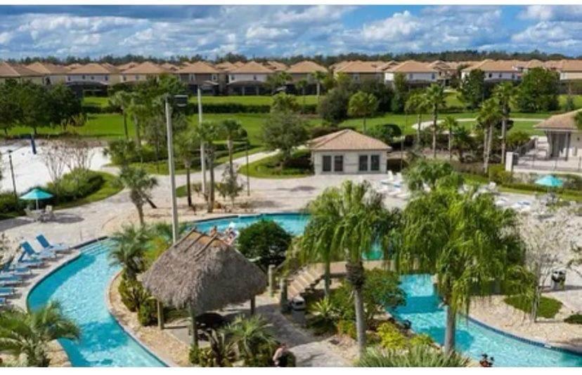Hotel House Resort Davenport Bagian luar foto